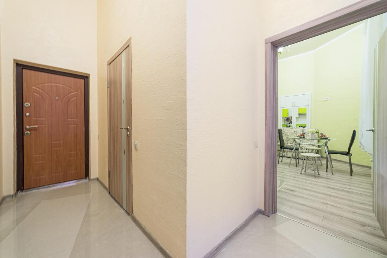 Apartment Near Deribasovskaya โอเดสซา ภายนอก รูปภาพ